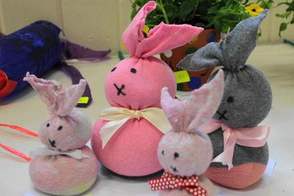 8. A bunny family.jpg -                                